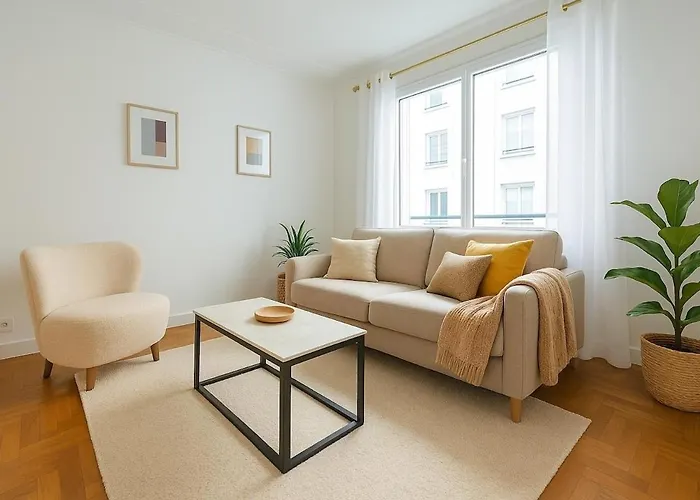 Prestigious Near Champs Elysees Parijs
